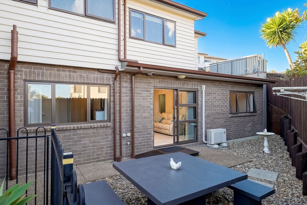 Home and in come, 277m2 5 beds + a large study room 3 baths house with double garage and carport on 600m2 section, including a 2-beds granny, Zoned for popular Western Heights School and just moments away from Opanuku Stream Cycle and Walkway, local parks, Palomino shops and Sturges Road train station, 77 San Marino Drive West, Henderson,, Auckland