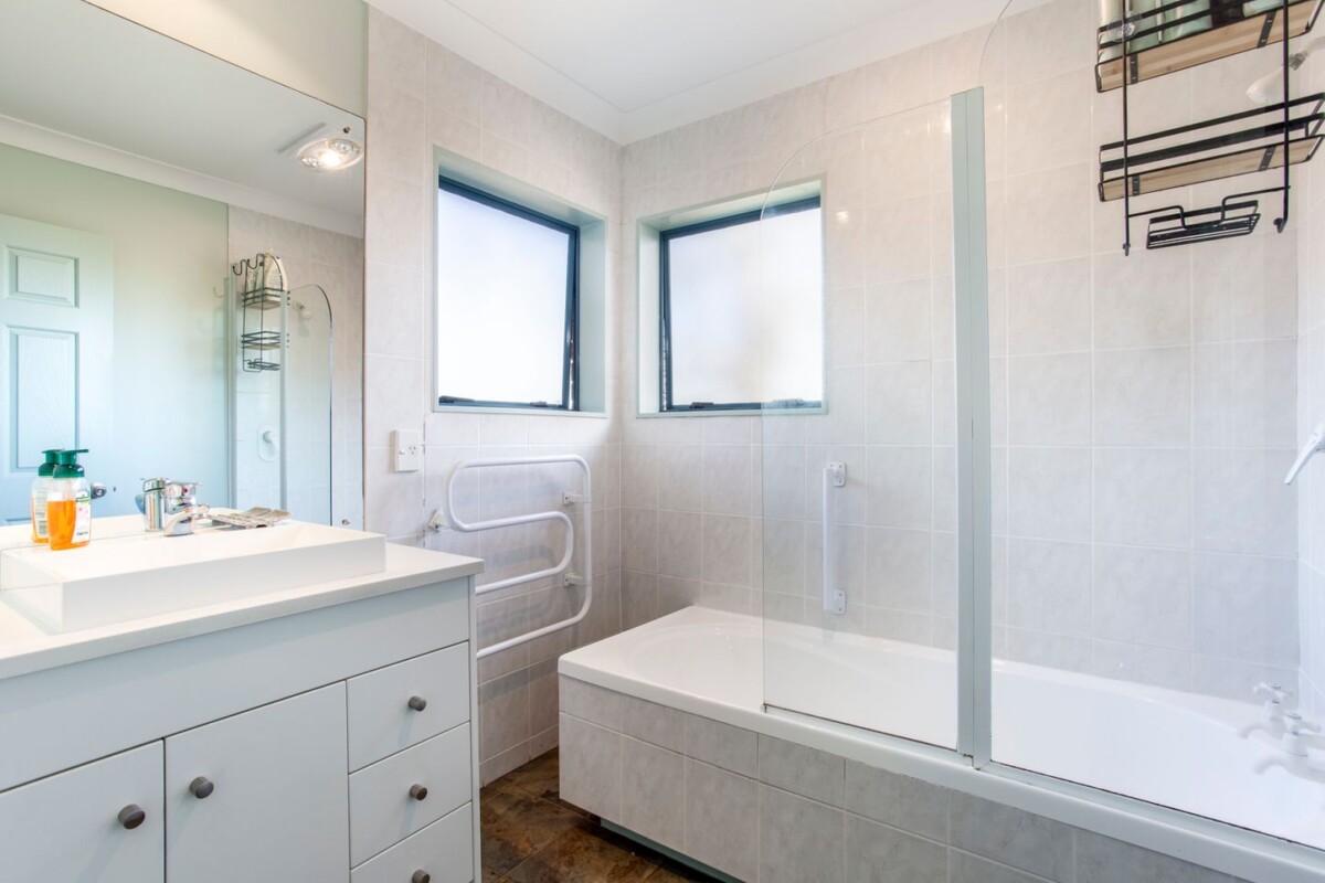 Owner Already Up North – This Must Be Sold, 3 beds 2 baths house with double garage on 418m2 section, minutes from schools, Pak’nSave, WestCity Mall, The Boundary shopping precinct, Henderson Train Station, 35C Edmonton Road, Henderson, Auckland