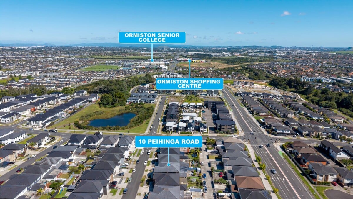 Super Realistic Vendor, Two kitchens, 6 beds + study 5.5 baths house with double garage and 2-beds granny, zoned for Te Nikau Primary School, Ormiston Junior College, Ormiston Senior College, close to schools, shops, 10 Peihinga Road, Flat Bush, Auckland