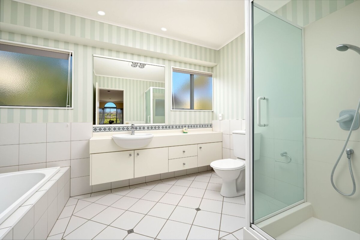 310m2 5 beds + study 2.5 baths house with double garage on 699m2 section, easy walk to Marina View School and close to the marina, reserves, shops, and excellent schooling including Hobsonville Point Secondary School, 2/2 Hobie Court, West Harbour, Auckland