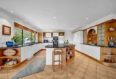 Brick and tile 4 beds 3.5 baths house on 40.98ha land, Underfloor heating in the kitchen and main living areas, Approximately 30 minutes to Auckland CBD, Around 20 minutes to Auckland Airport, Close to Pine Harbour Marina, shopping centre, Golf club, 147 Brownhill Road Whitford, Auckland
