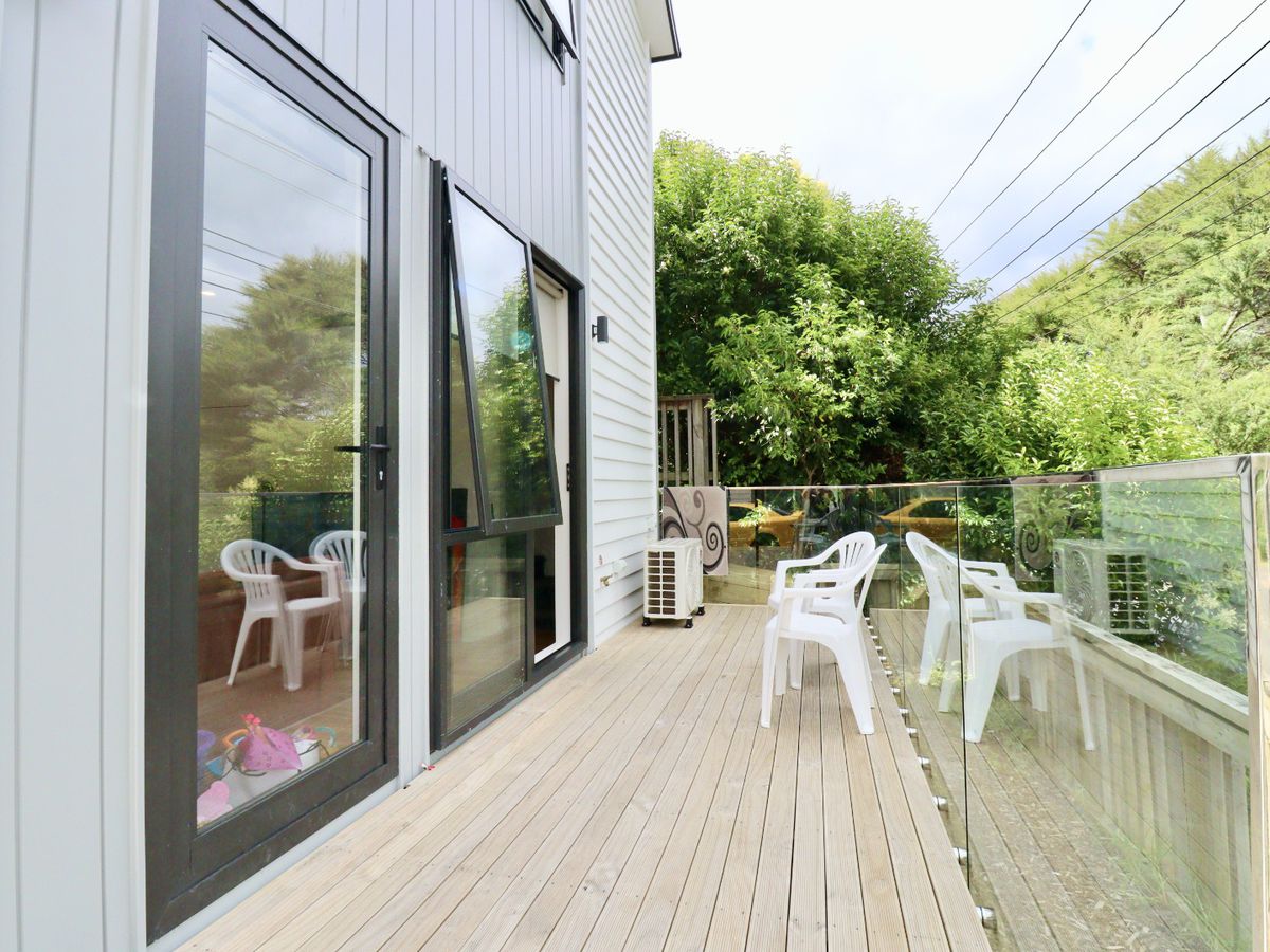 For rent, 2 beds 1 baths townhouse, Available on Tue 17th Mar, Henderson, Auckland