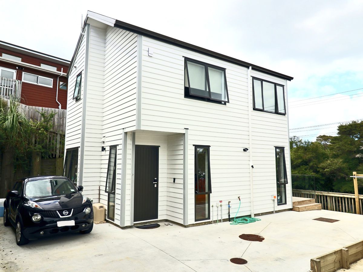 For rent, 2 beds 1 baths townhouse, Available on Tue 17th Mar, Henderson, Auckland