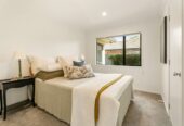 Vendors Settled Overseas, Botany Downs Secondary College zone, 140m2 3 beds 1 bath house with double garage on 400m2 section, moments to Botany Downs shopping centre, schools, 7 Brittas Place, East Tamaki, Auckland