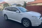 2014 Mitsubishi Outlander PHEV Station Wagon Automatic, White, 5 seats, Plug-in hybrid, 1 Owner, 1,998 cc, 156,769 km
