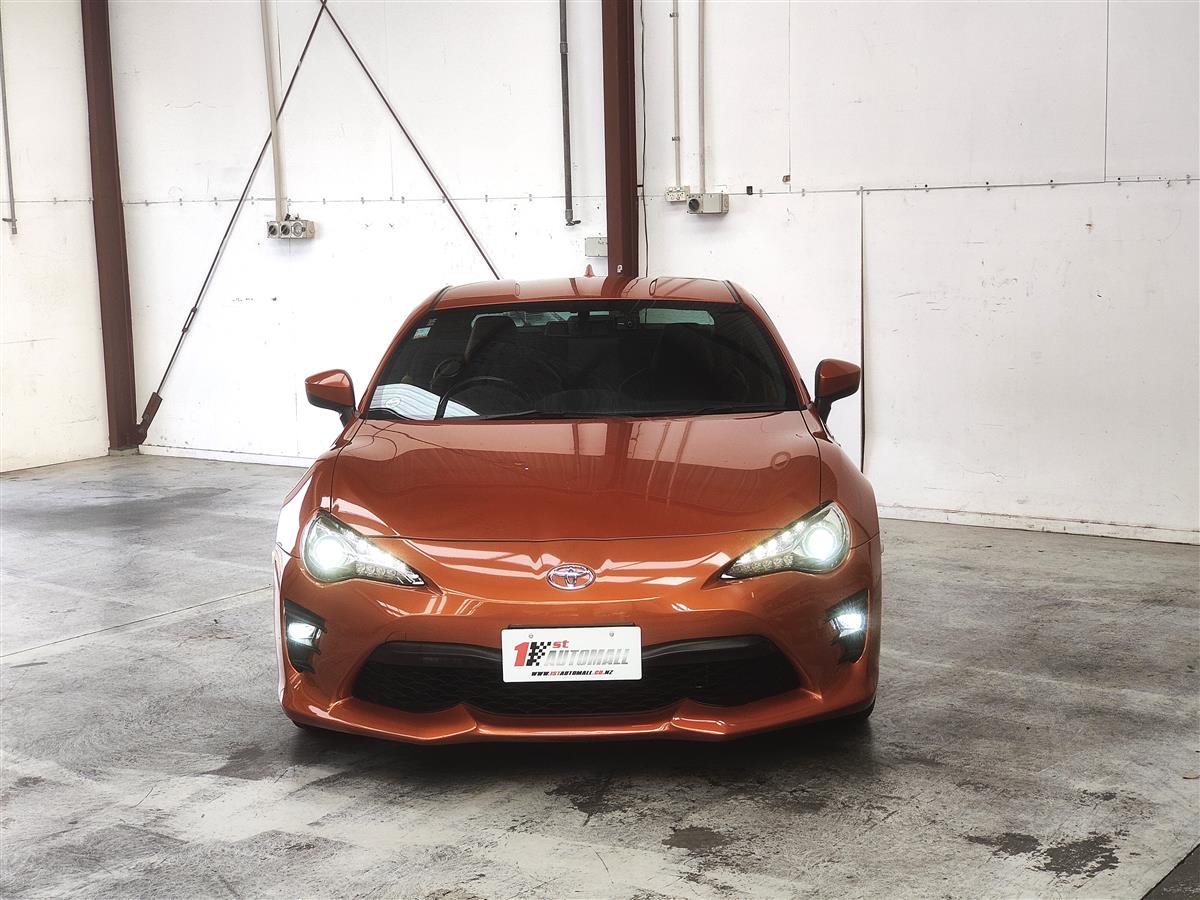 2017 Toyota 86 GT LTD/FACELIFT MODEL/REAR SPOILER/SPORTY LOOKIN/RARE FIND Coupe Automatic, Hot Lava Orange, 4 seats, Petrol, New Import, 2,000 cc, 97,206 km