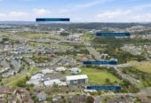 203m2 Brick and tile 4 beds 2.5 baths house on 602m2 section, just a short stroll to Albany Mall, a mins to local school, and convenient transport links. Zoned for Oteha Valley School, Northcross Intermediate, and Long Bay College, 2 Spring Valley, Oteha, Auckland