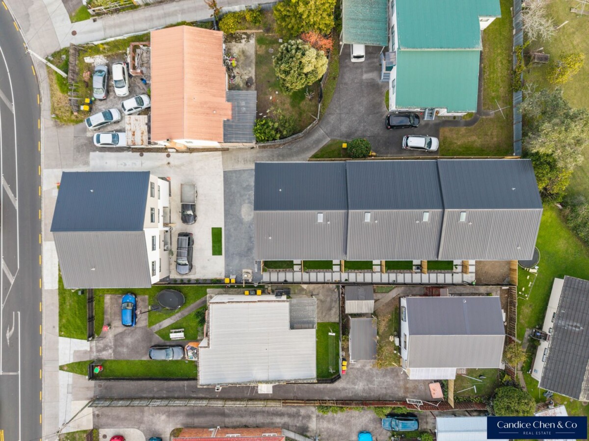 10-Year Master Build Guarantee, Brandnew 3 beds 2.5 bath home with car park, close to LynnMall Shopping Centre, cafes, gyms, Bunnings, The Warehouse, supermarkets, restaurants, 4/16 Binsted Road, New Lynn, Auckland