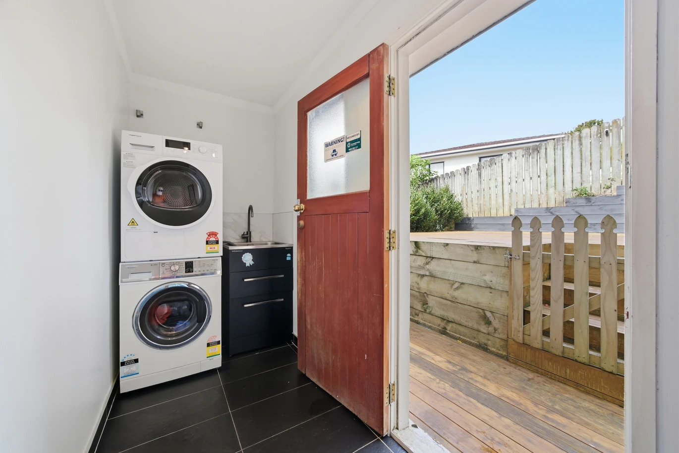 Once in 26 years, vendor relocating, 3 beds 2 baths house with double garage, Walk to Sylvia Park Mall & train station, Zoned for Bailey Road School, Baradene College & One Tree Hill College, 128 Aranui Road, Mount Wellington, Auckland
