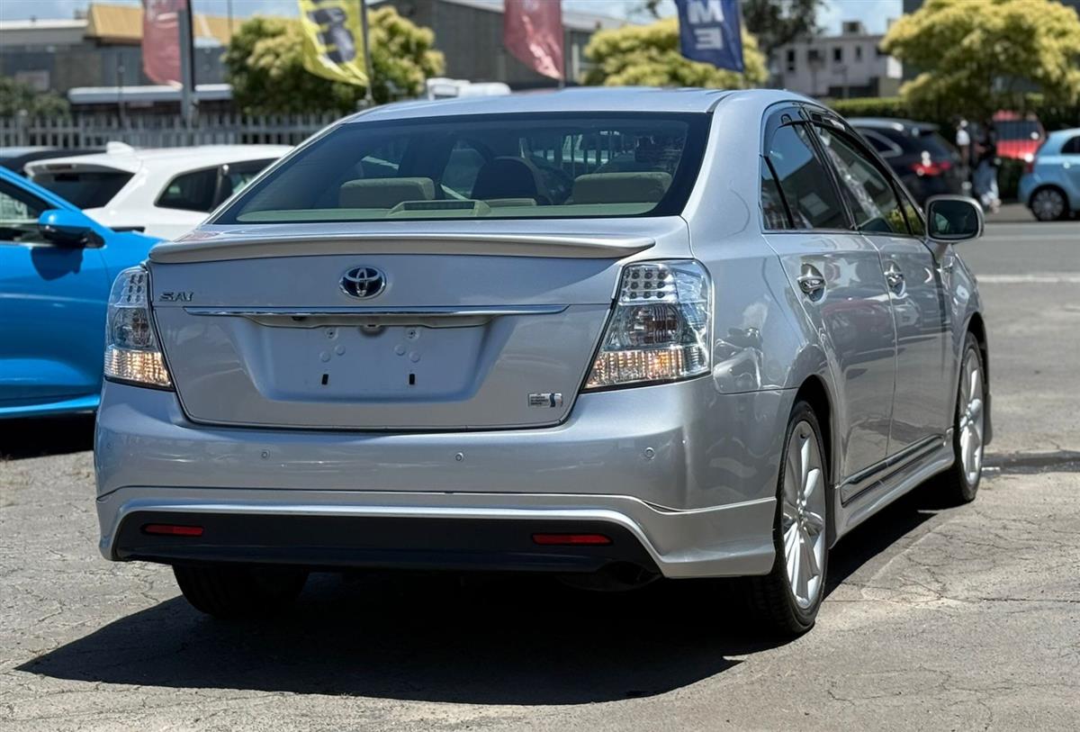 2013 Toyota Sai **Sunroof**Cruise Control**Leather Seats** Sedan Automatic, Silver, 5 seats, Hybrid, 2,362 cc, 95,730 km