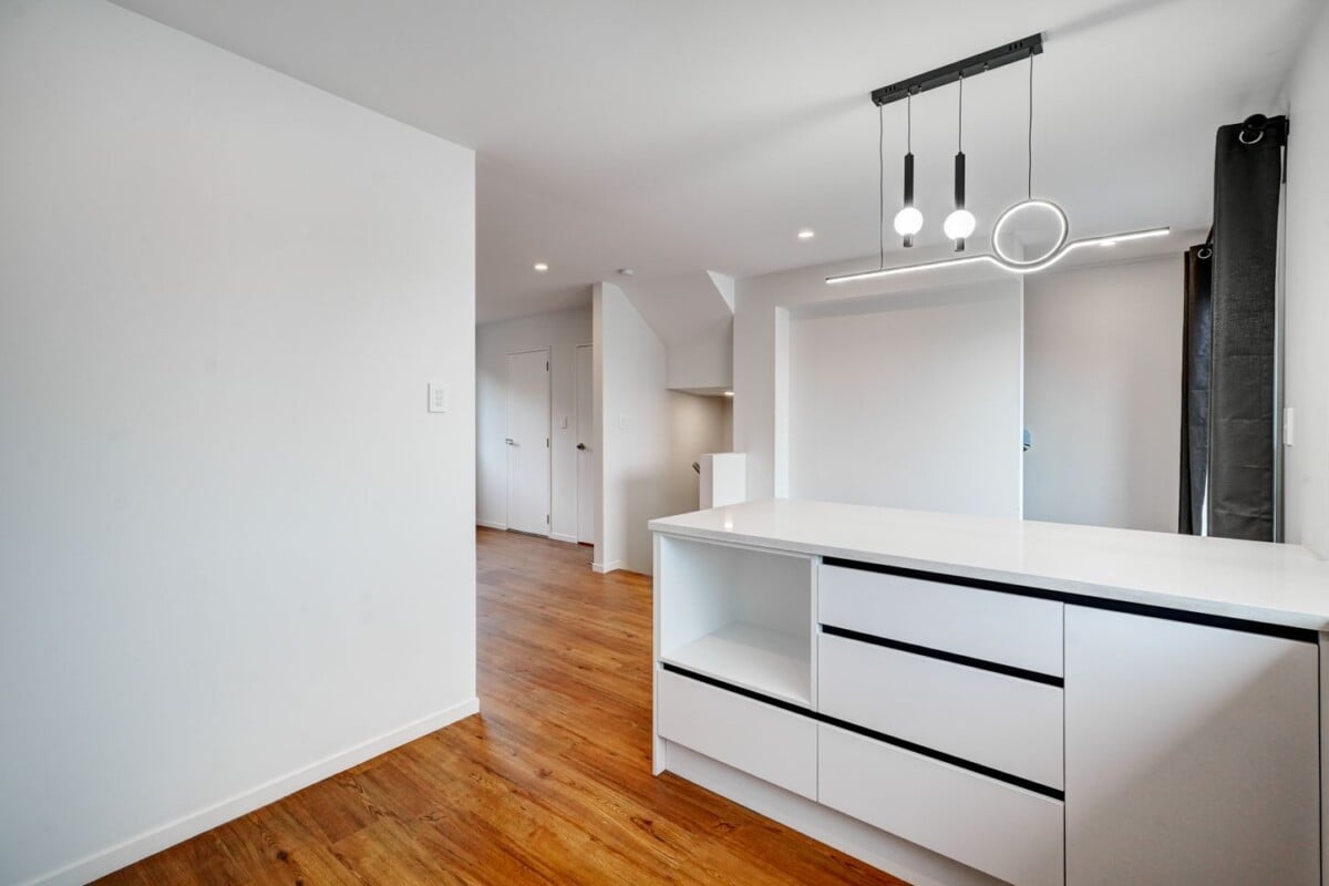 154m2 Brandnew freehold 4 beds 3 baths home with garage, Fully fenced with low-maintenance backyard, walking to New Lynn School, the train station, library, restaurants, Lynn Mall, Zone for New Lynn School and Blockhouse Bay Intermediate, 6/63 Gardner Avenue, New Lynn, Auckland