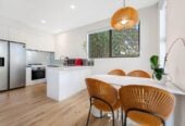 Standalone 3 beds 2.5 baths house with garage, close to Onehunga Mall shops and Dressmart, schools, motorway access, Zoned in Royal oak intermediate and Onehunga High school, 21F Grotto Street, Onehunga, Auckland