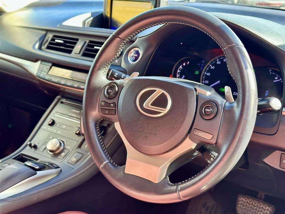2014 Lexus CT 200h HYBRID Hatchback Automatic, Black, 5 seats, Petrol, 1,797 cc, 101,913 km