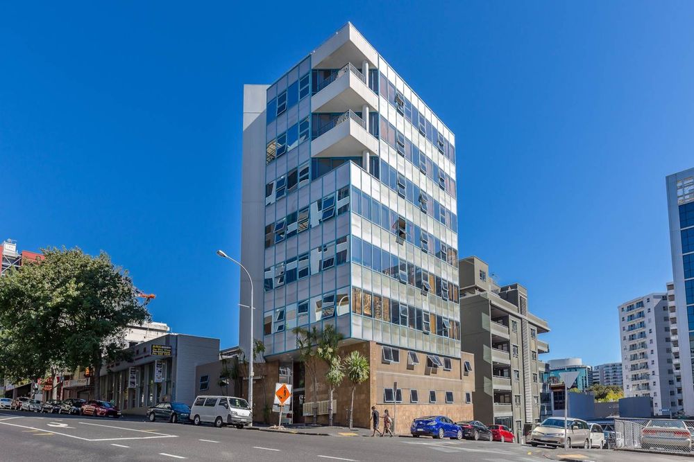 Double Grammar school zone, 36m2 Freehold 2 beds 1 bath apartment, with AUT and the University of Auckland right on your doorstep, 1.1 km to Auckland Girls’ Grammar School, 1.7 km to Auckland Grammar, 104/47 Wakefield Street, City Centre, Auckland