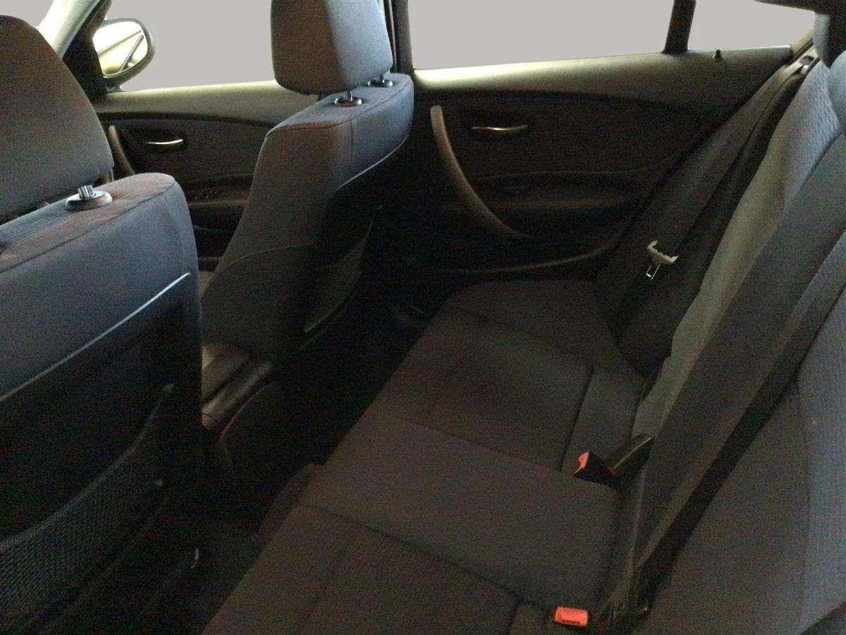 2010 BMW 116i Hatchback Automatic, 5 seats, Petrol, 1,599 cc, 77,162 km