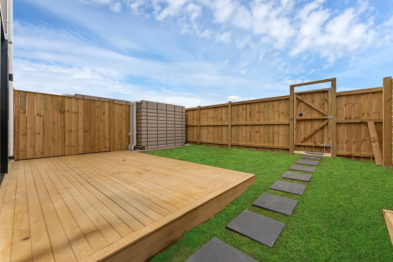 Brandnew affordable 4 beds 3 baths home, close to shops, schools, motorway access, 17 Marino Street Karaka, Auckland
