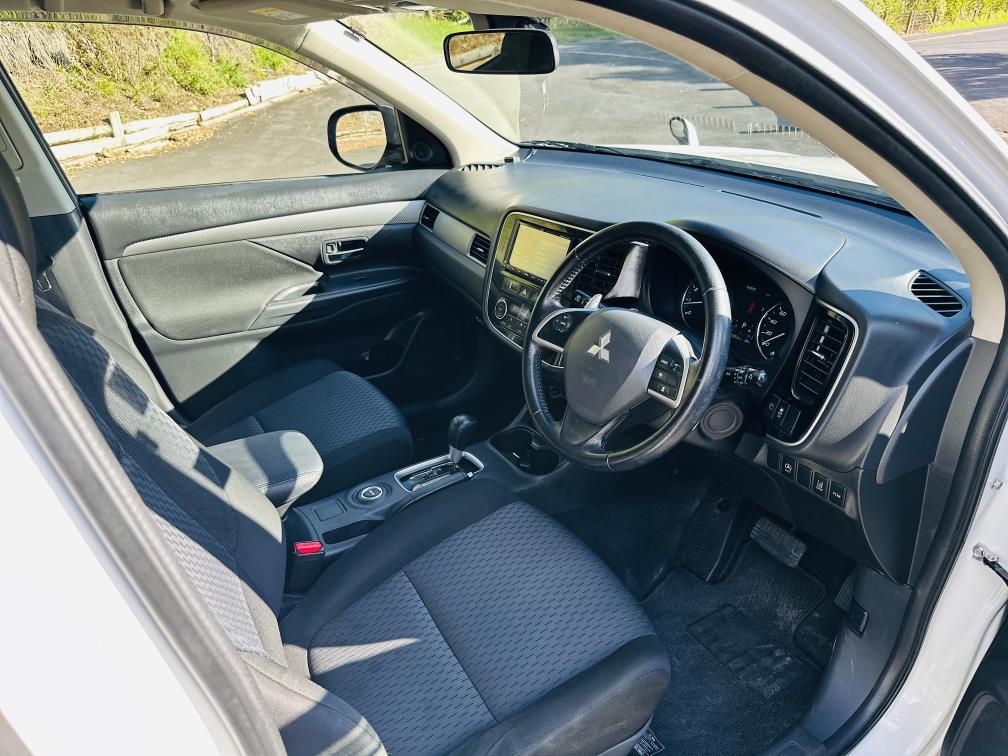 2013 Mitsubishi Outlander 24G SAFTY PACKAGE !! TOP SPEC !! RV/SUV Tiptronic, 5 seats, New Import, Petrol, 2,400 cc, 45,251 km