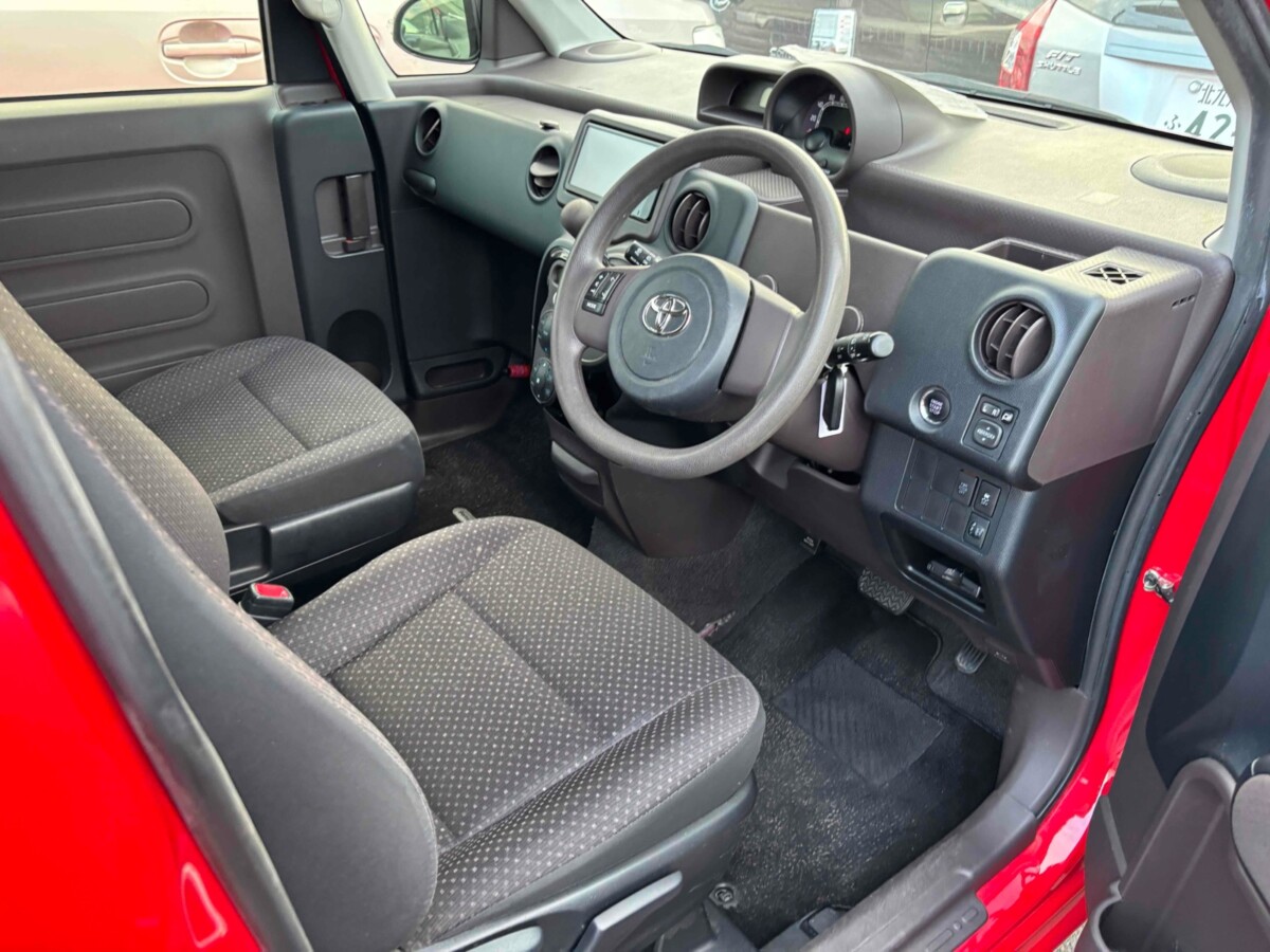 2013 Toyota Porte F Hatchback Automatic, New Import, Petrol, 1,500 cc, 112,250 km