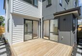 145m2 Brandnew 3 beds 2.5 baths home with garage and carpark, Supermarkets: Woolworths Manurewa & Clendon Park Pak N Save minutes away, Zoned for Roscommon School, Waimahia Intermediate, and Manurewa/James Cook High Schools. Lot 4/42 Kopara Drive, Manurewa, Auckland
