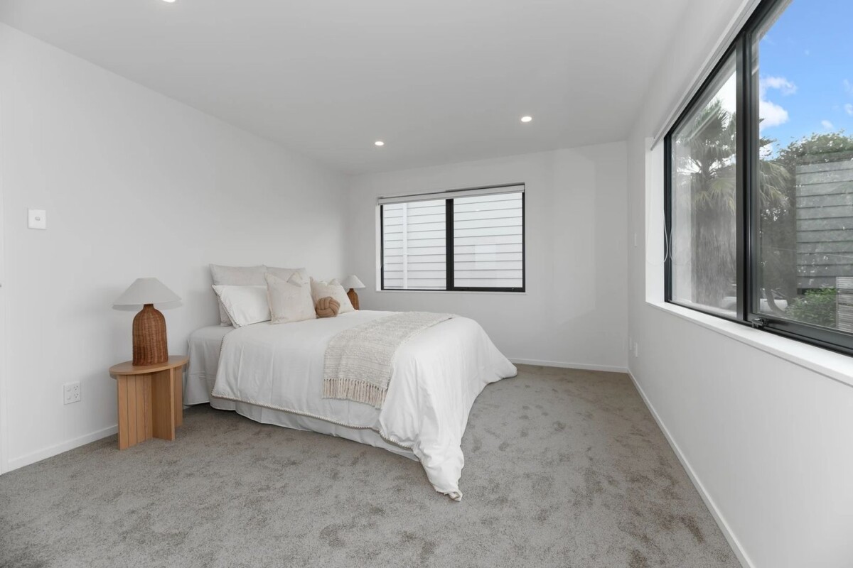 10 YEARS MASTER BUILD WARRANTY, 160m2 Brandnew standalone 4 beds 3 baths house with garage and car parks on 194m2 section, minutes to PAK’nSAVE Henderson, WestCity Waitākere, schools, motorway access, zoned for Henderson Primary School, Bruce McLaren Intermediate, Waitākere College, 86D Harrington Road, Henderson, , Auckland