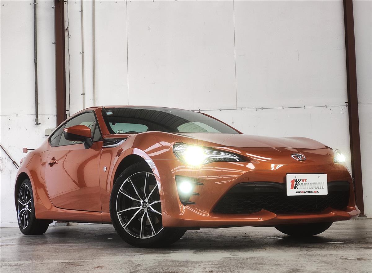 2017 Toyota 86 GT LTD/FACELIFT MODEL/REAR SPOILER/SPORTY LOOKIN/RARE FIND Coupe Automatic, Hot Lava Orange, 4 seats, Petrol, New Import, 2,000 cc, 97,206 km