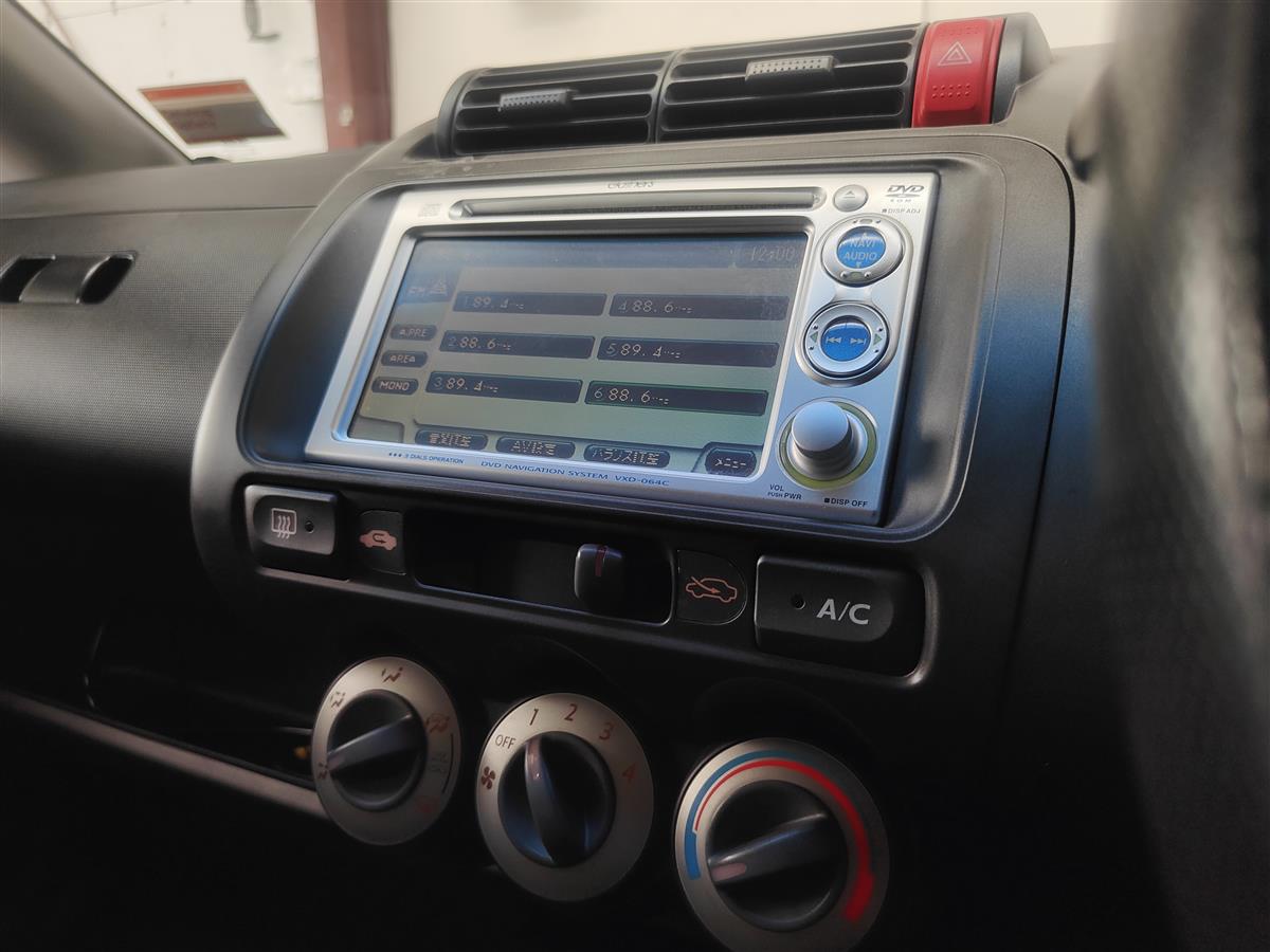 2006 Honda Fit /Hatchback Automatic, 5 seats, 4 owners, Petrol, 1,330 cc, 115,700 km