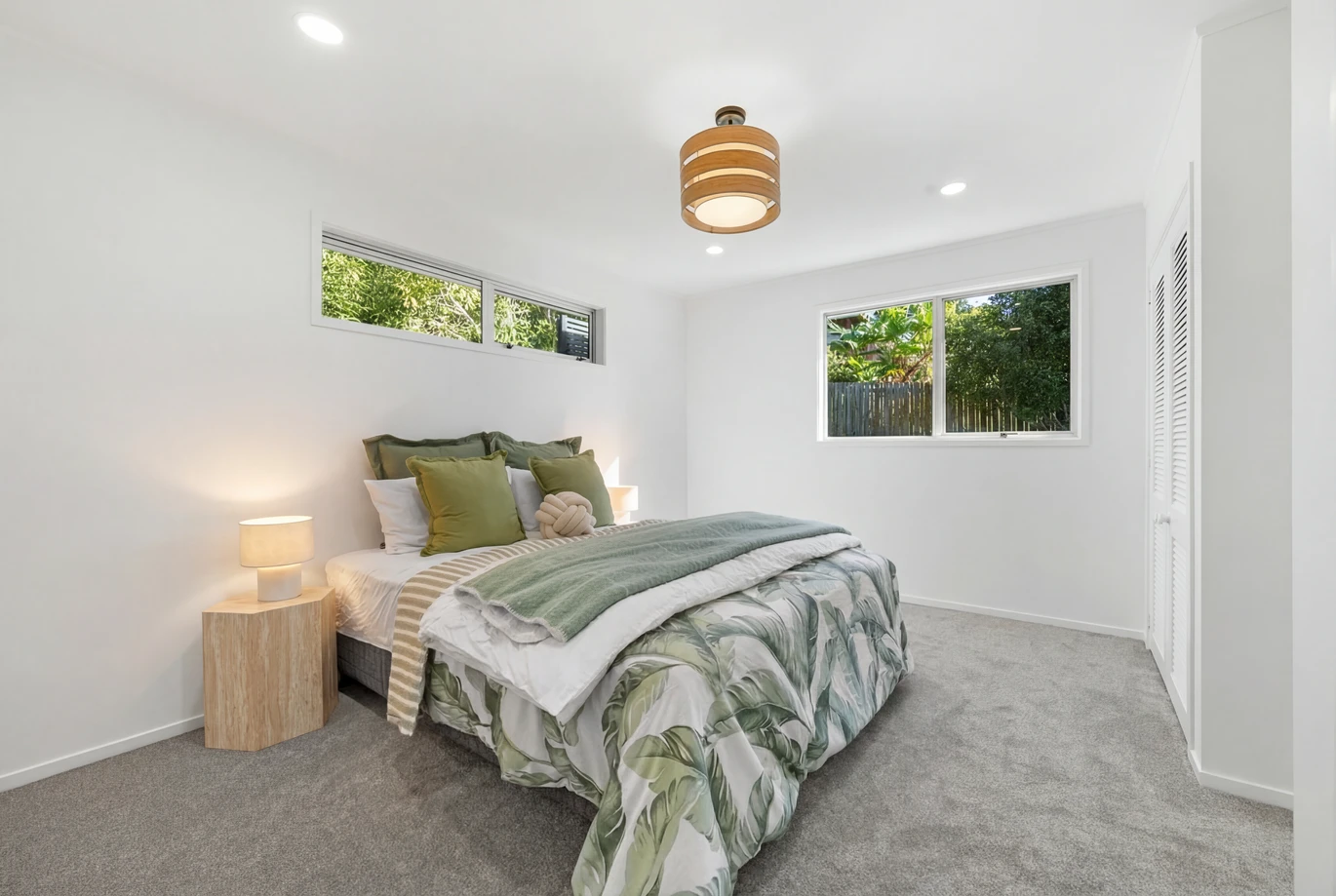 160m2 2 beds 2 baths house with garage on 724m2 section, A separate garage adds practicality and flexibility, offering secure parking, workshop space, or additional storage. With plenty of off-street parking available. 9 Osmond Court, Sunnyvale, Auckland