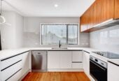 154m2 Brandnew freehold 4 beds 3 baths home with garage, Fully fenced with low-maintenance backyard, walking to New Lynn School, the train station, library, restaurants, Lynn Mall, Zone for New Lynn School and Blockhouse Bay Intermediate, 6/63 Gardner Avenue, New Lynn, Auckland