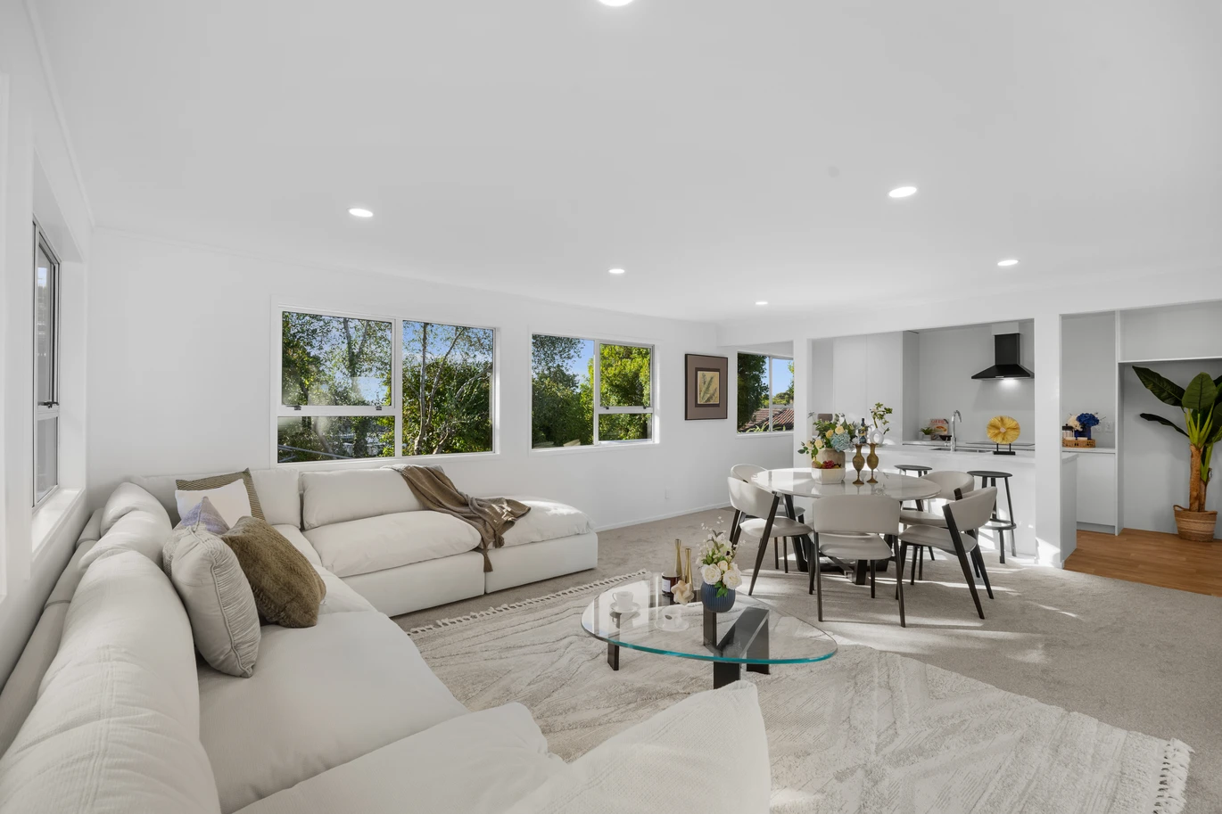 160m2 2 beds 2 baths house with garage on 724m2 section, A separate garage adds practicality and flexibility, offering secure parking, workshop space, or additional storage. With plenty of off-street parking available. 9 Osmond Court, Sunnyvale, Auckland