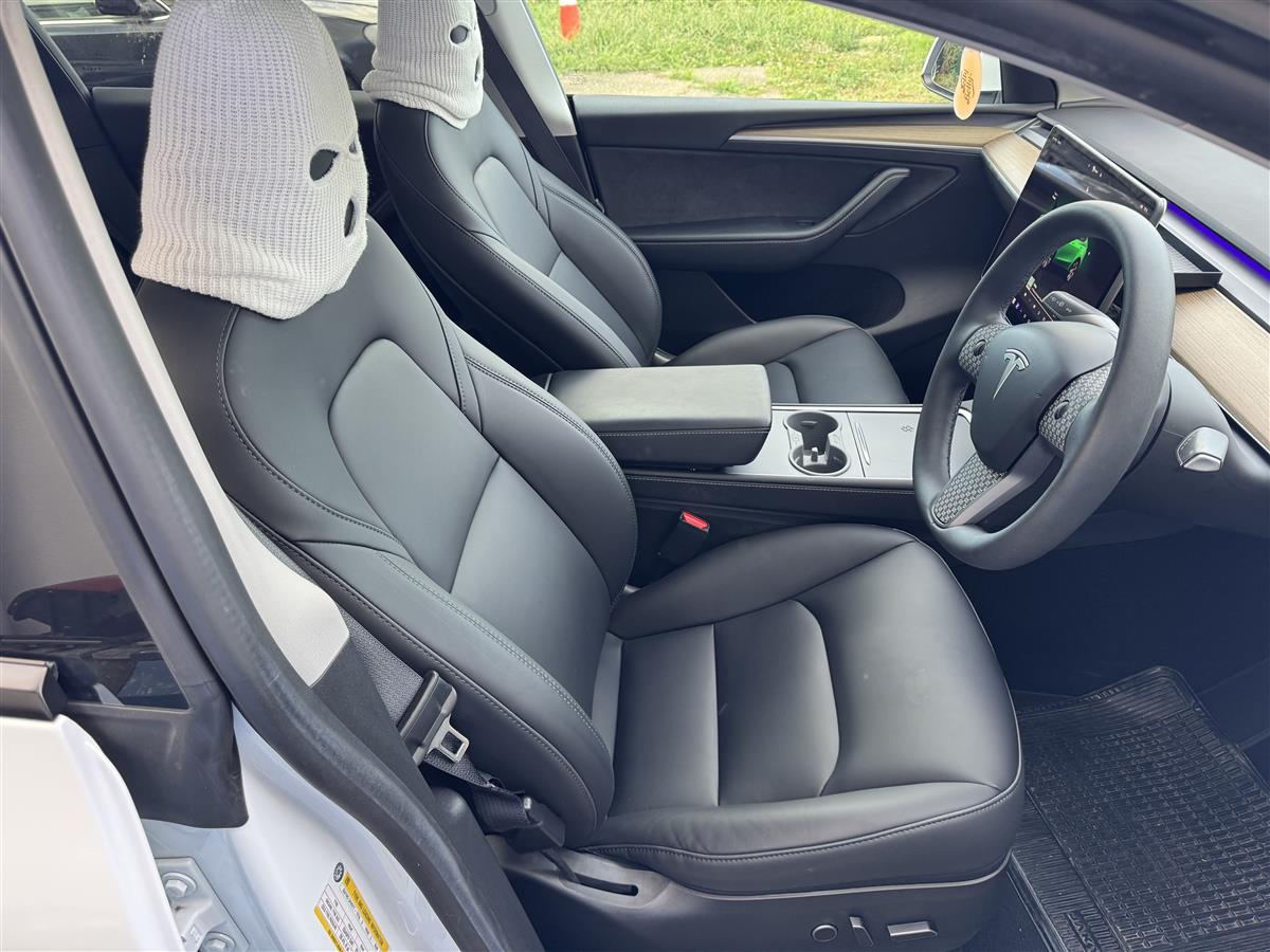 2023 Tesla Model Y RWD RV/SUV Automatic, Beige, 5 seats, Electric, 42,600 km