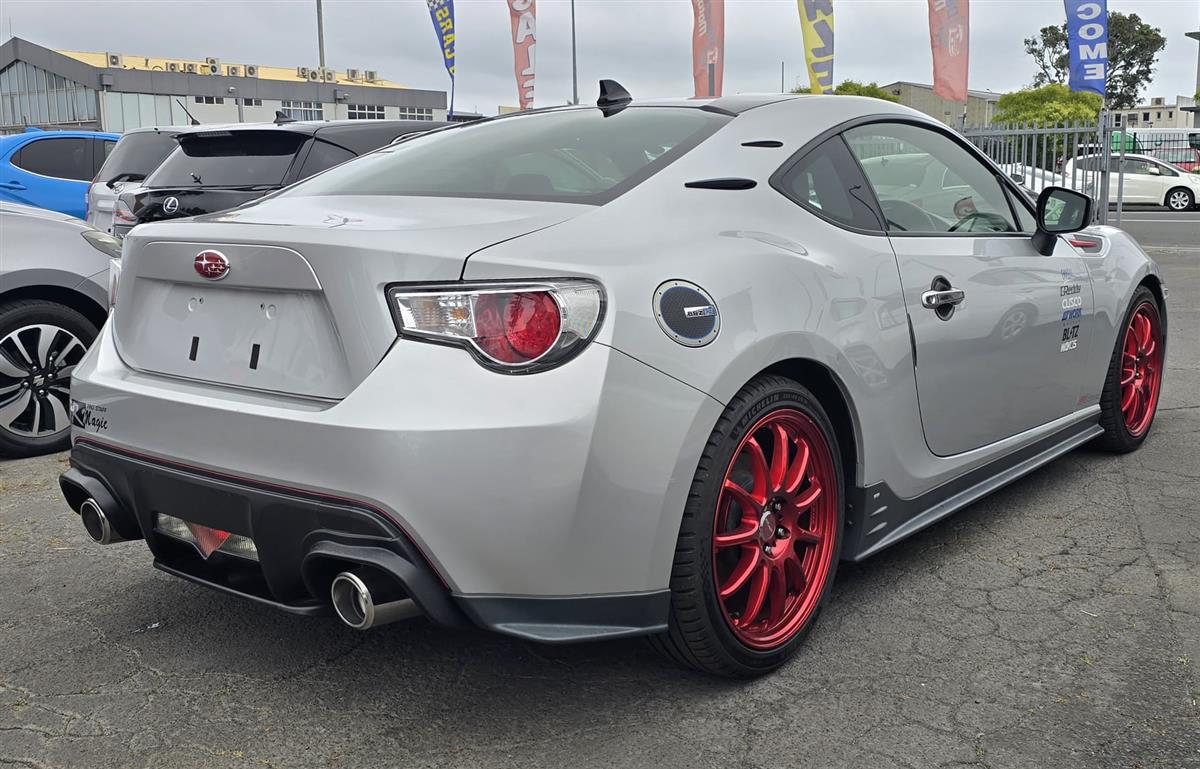2012 Subaru BRZ COUPE**Coupe Automatic, Silver, 4 seats, Petrol, 1,998 cc, 138,842 km