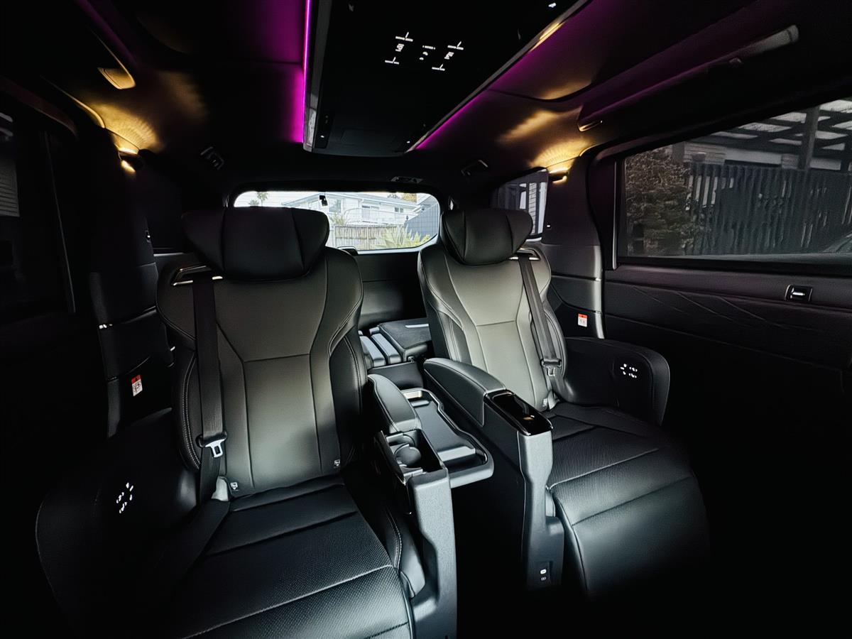 2024 Toyota Alphard Hybrid 7 Seat Premium Edition Van VIP people mover Automatic, 2,500 cc, 16,500 km
