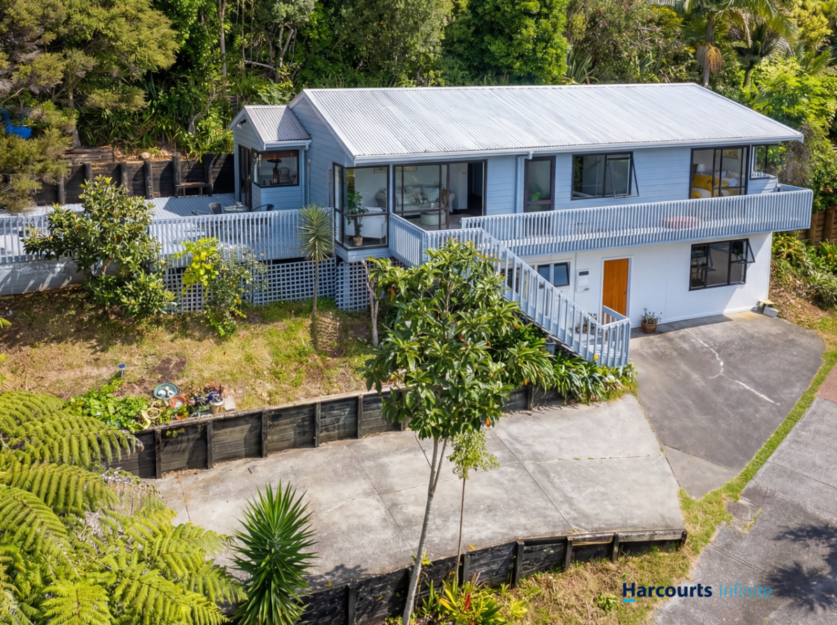Once over 13 years, Must sell, Owners moving to Brisbane, 150m2 4 beds 2 baths house with Great Reserve Views, zoned for Glamorgan School, Northcross Intermediate, Long Bay College, 2/27 Flavia Close, Torbay, Auckland