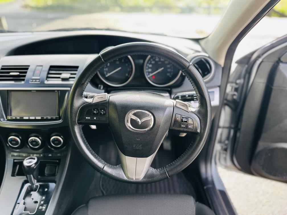 2012 Mazda Axela 20S SPORTS !! SKYACTIVE ENGINE !! Sedan Tiptronic, Silver, 5 seats, New Import, Petrol, 2,000 cc, 75,399 km