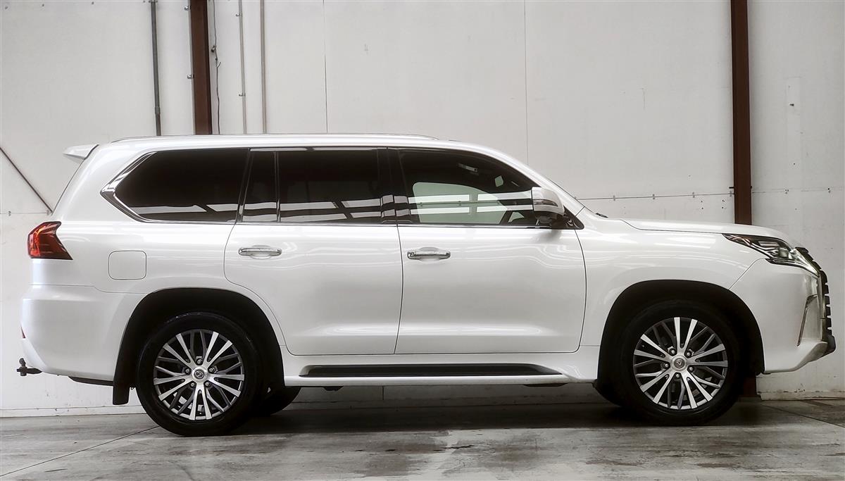2020 Lexus LX 450d V8 DIESEL TWIN TURBO/NZ NEW/4WD/ 6AT/TOW BAR/LUXURY SUV RV/SUV Automatic, 5 seats, Diesel, 4,461 cc, 72,937 km