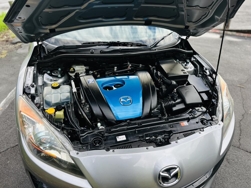2012 Mazda Axela 20S SPORTS !! SKYACTIVE ENGINE !! Sedan Tiptronic, Silver, 5 seats, New Import, Petrol, 2,000 cc, 75,399 km