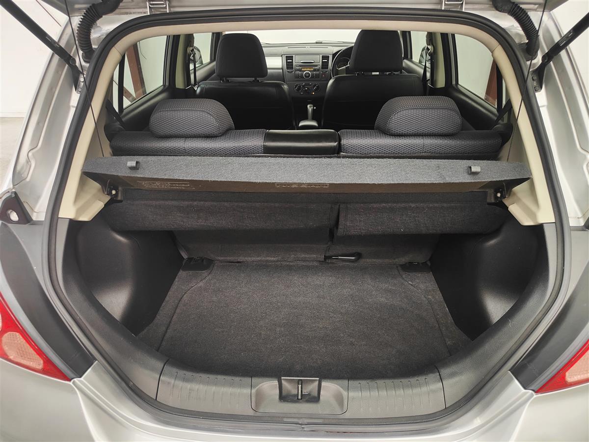 2007 Nissan Tiida 1.8 TI/NZ NEW, Hatchback Automatic, Silver, 5 seats, Petrol, 4 owners, 1,800 cc, 50,200 km