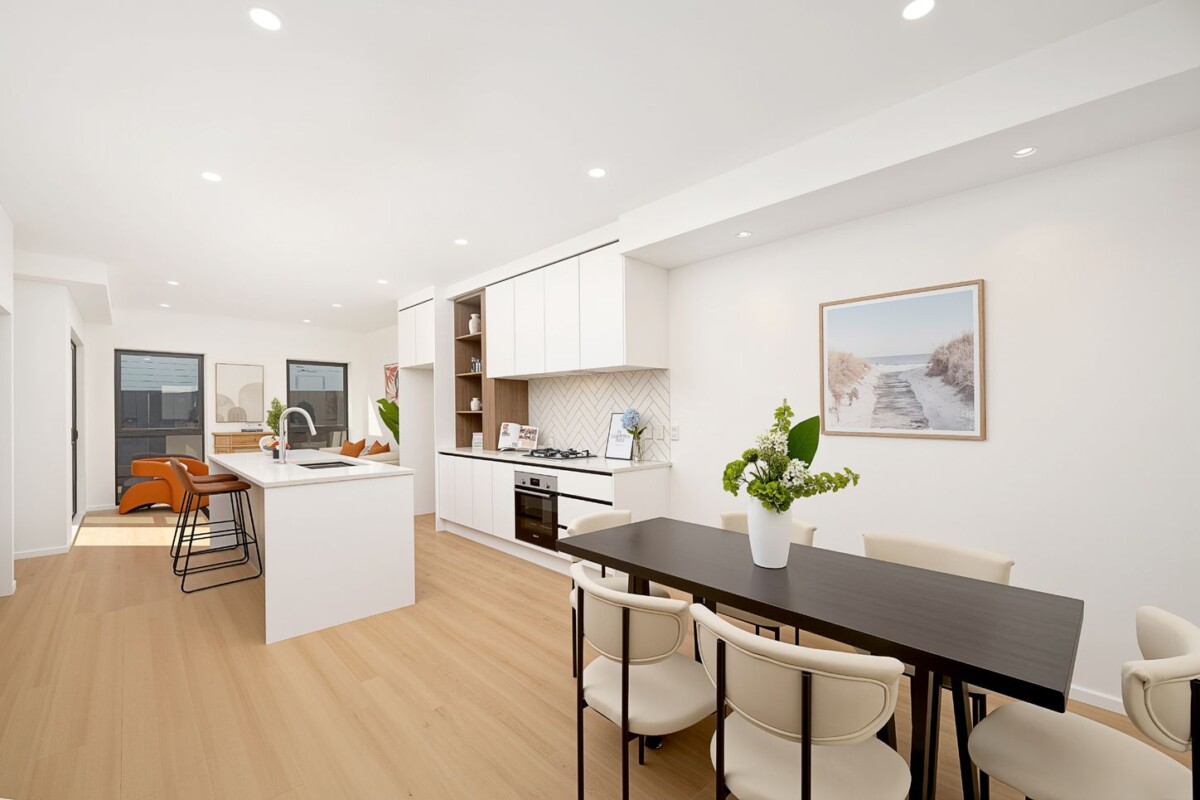 Brandnew standalone 4 beds 2.5 baths home with garage, move-in ready, Just a short drive to Lincoln Road amenities, supermarkets, schools, multiple dining options, and motorway access, 334C Swanson Road, Ranui, Auckland