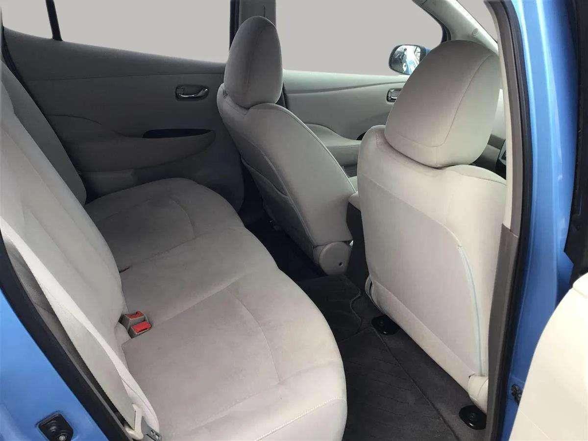 2011 Nissan Leaf Hatchback Automatic, Electric, 5 seats, 2 owners, 27,613 km