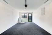 163n2 Brandnew freehold 5 beds 3.5 baths home with garage, Fully fenced with low-maintenance backyard, walking to New Lynn School, the train station, library, restaurants, Lynn Mall, Zone for New Lynn School and Blockhouse Bay Intermediate, 3/63 Gardner Avenue, New Lynn, Auckland