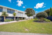 Once in 10 years, Overseas owners, 118m2 4 beds 2 baths house ( 2 beds 1 bath main home + 2 beds 1 bath granny) on 471m2 section, A generous deck, a practical shed and additional storage areas, and on New Year’s Eve you can even enjoy the fireworks from the Sky Tower from home, 140D Hepburn Road, Glendene, Auckland