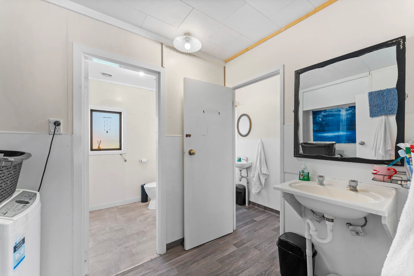 2 TITLES. 2,705m² section and offered as one package, 21 Smiths Ave: 5 beds 2 baths house and 1705m2 section, 23 Smiths Ave: 4 beds 2 baths house and 1000m2 section, close to schools, Papakura town centre, motorway access, 21 & 23 Smiths Avenue Papakura, Auckland