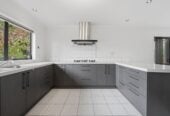 203m2 Brick and tile 4 beds 2.5 baths house on 602m2 section, just a short stroll to Albany Mall, a mins to local school, and convenient transport links. Zoned for Oteha Valley School, Northcross Intermediate, and Long Bay College, 2 Spring Valley, Oteha, Auckland