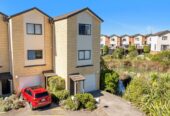Owners have bought – Must sell, 132m2 2 beds 1 bath home with garage for 2 cars, Enjoy peaceful outlooks with lovely views across the pond, close to local amenities, schools, and transport links, 80/172 McLeod Road, Te Atatu South, Auckland