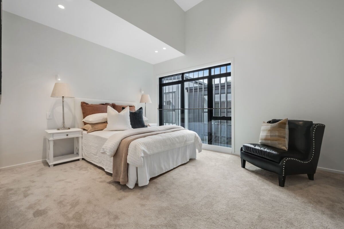 Double Grammar school zone, 10 Year Master Build Guarantee, Freehold 3 beds 3 baths home with garage, zoned for Auckland Grammar, Epsom Girls’ Grammar, plus top local primary schools, Walking distance to Market Road train station, Just minutes to Newmarket shopping and dining precinct, 4 Patey Street Remuera, Auckland, Auckland