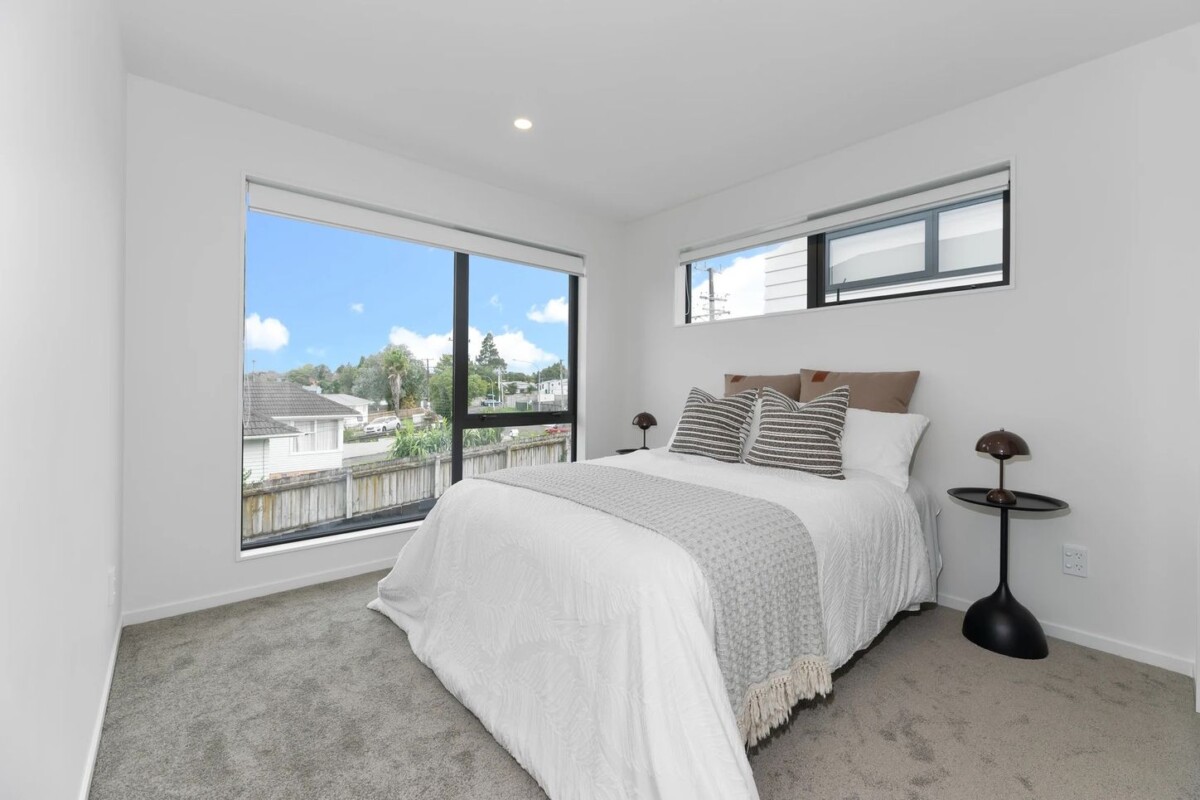 10 YEARS MASTER BUILD WARRANTY, 160m2 Brandnew standalone 4 beds 3 baths house with garage and car parks on 194m2 section, minutes to PAK’nSAVE Henderson, WestCity Waitākere, schools, motorway access, zoned for Henderson Primary School, Bruce McLaren Intermediate, Waitākere College, 86D Harrington Road, Henderson, , Auckland