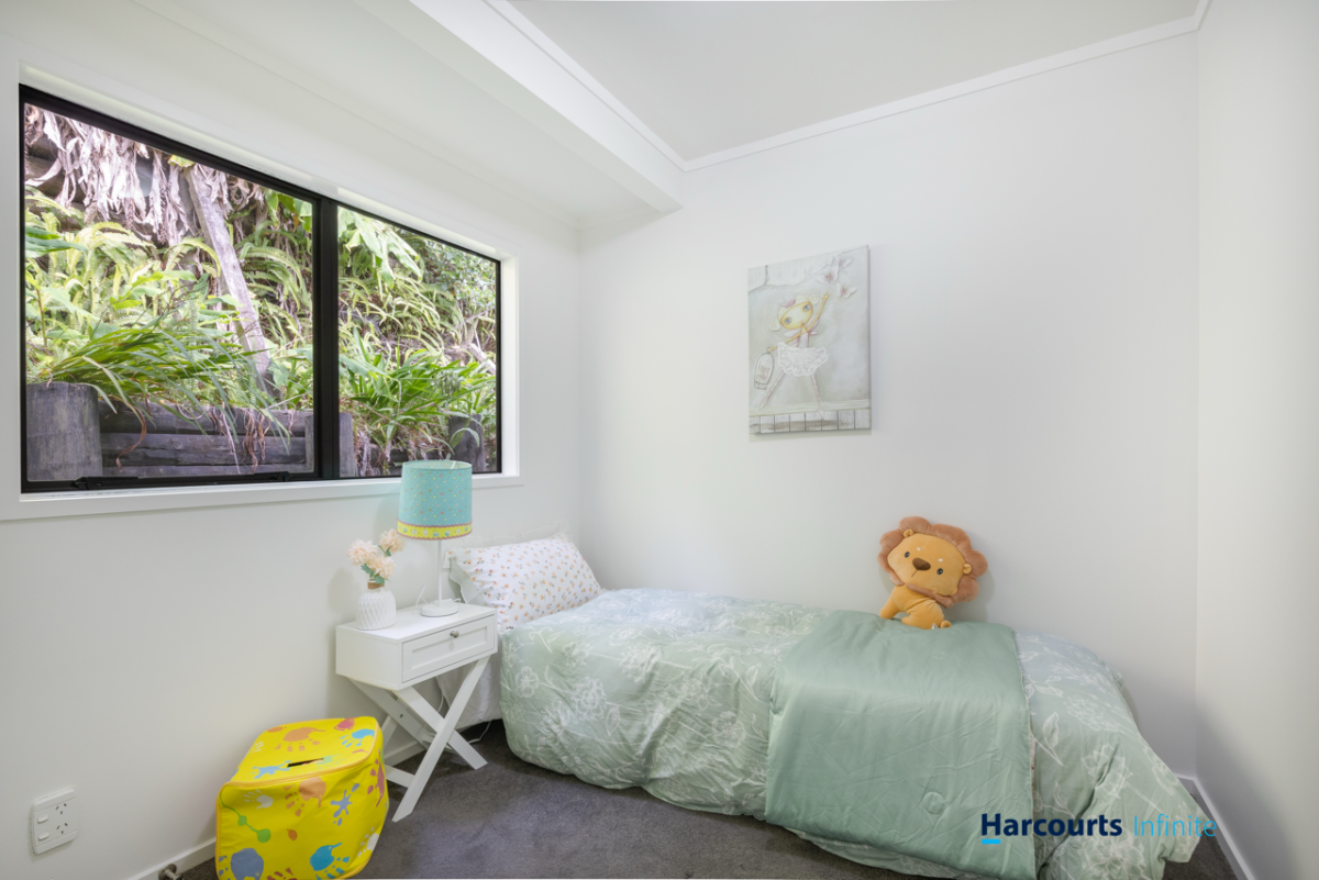 Once over 13 years, Must sell, Owners moving to Brisbane, 150m2 4 beds 2 baths house with Great Reserve Views, zoned for Glamorgan School, Northcross Intermediate, Long Bay College, 2/27 Flavia Close, Torbay, Auckland