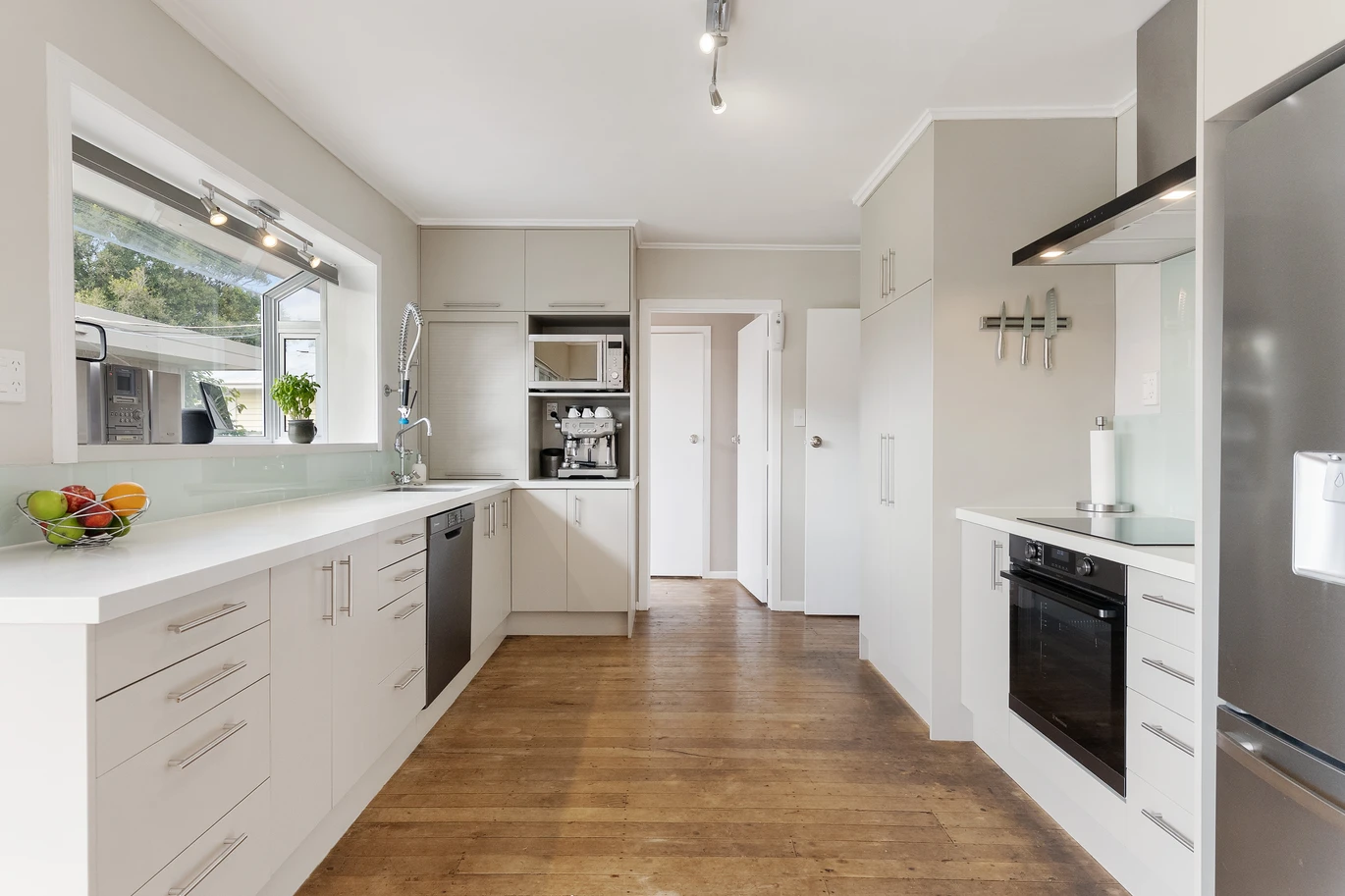 Live, Invest, or Develop, 161m2 Brick and tile 3 beds 1 bath house with garage on 739m2 section, a large standalone rumpus room, In zone for Stanhope Road School & One Tree Hill College, Excellent convenience, Sylvia Park (4 mins), Lunn Ave (3 mins), Ellerslie Village (5 mins), 6 Ferndale Road, Mount Wellington, Auckland