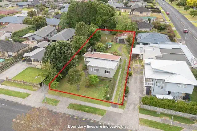 3 beds 1 bath house on 1012m2 section, minutes away from Waiuku Town Centre’s shops, cafes, schools and beach. 0.6 km to Sandspit Road School, 0.7 km to Waiuku College, 3 Sandspit Road, Waiuku, Auckland