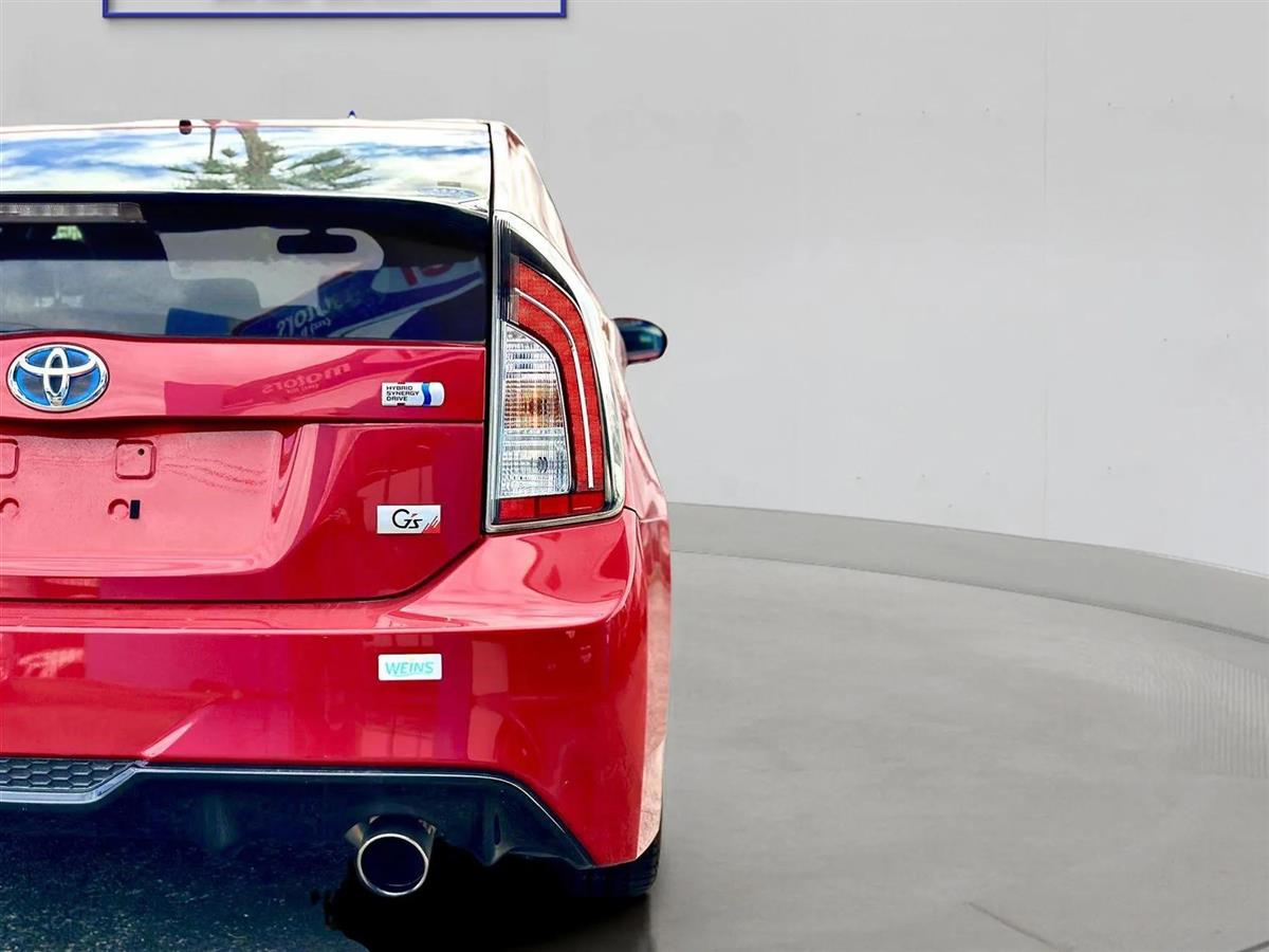 2014 Toyota Prius GS model, Hatchback Automatic, Hybrid, 5 seats, 1,797 cc, 60,749 km